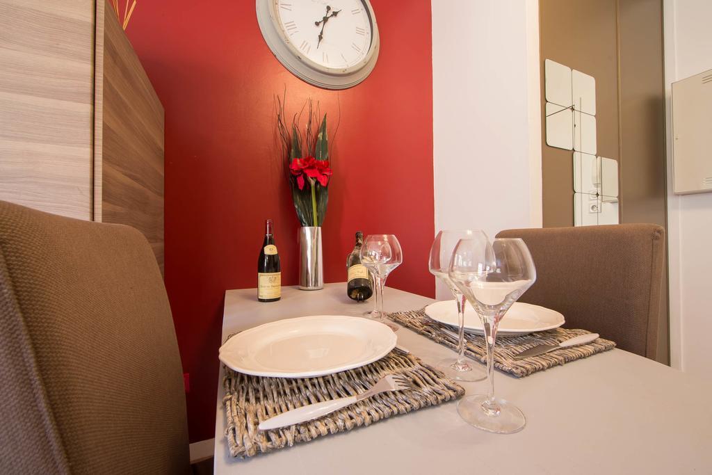 Le Pavean Beaune  Zimmer foto